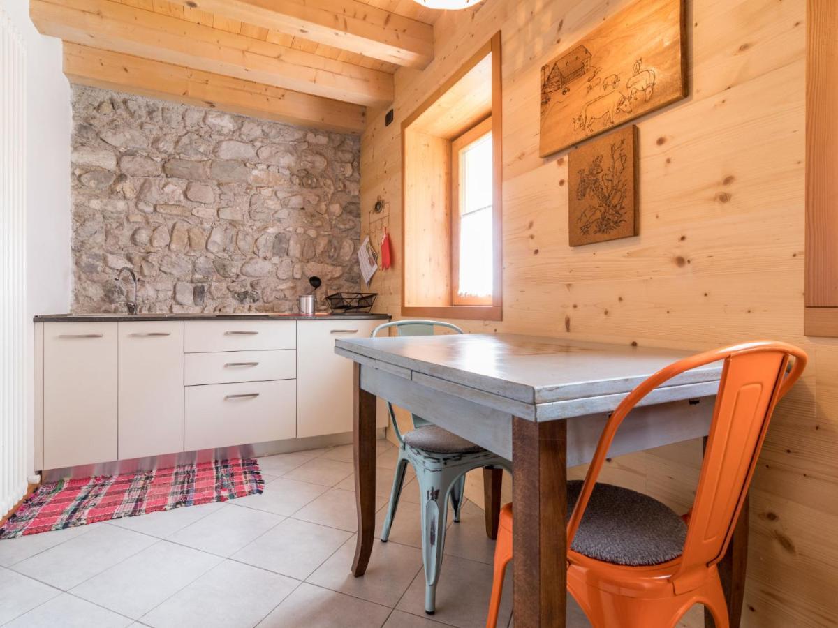 Apartment Albergo Diffuso - Cjasa Ustin-4 By Interhome 바르치스 외부 사진
